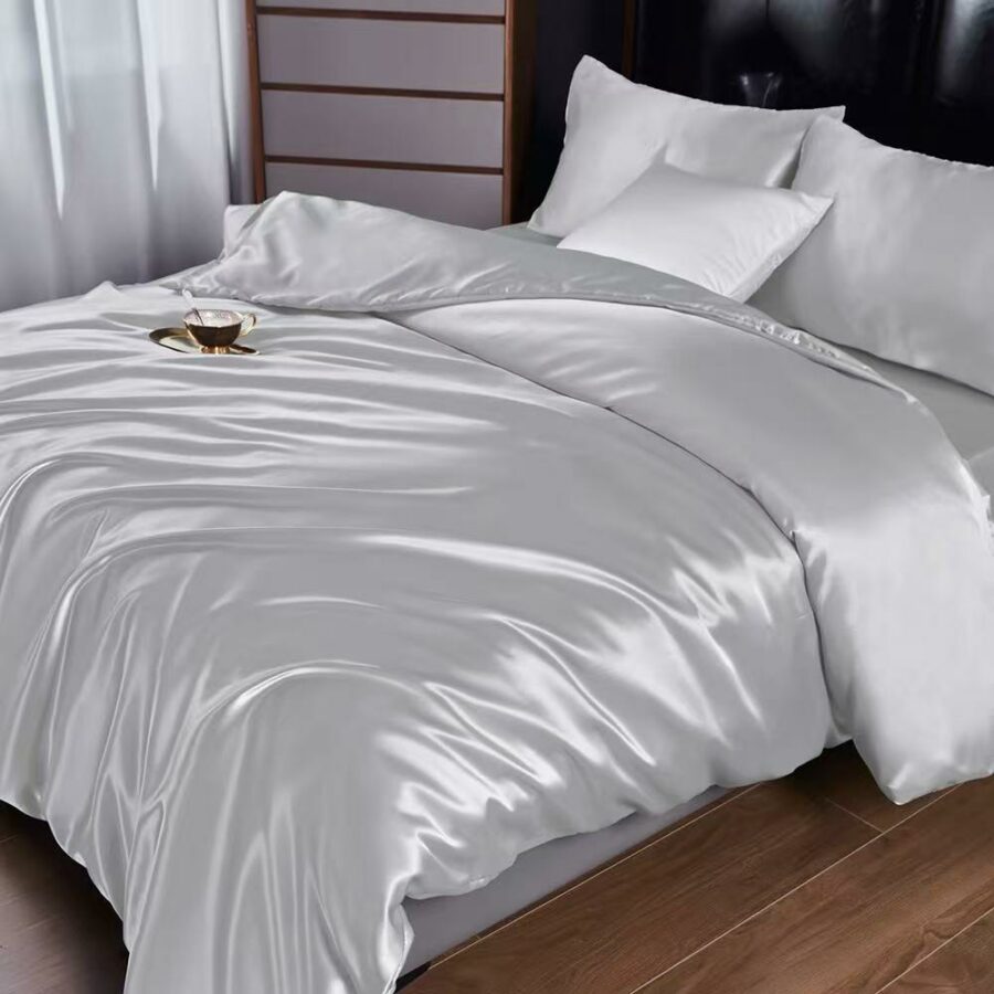 Mulberry silk bedding set