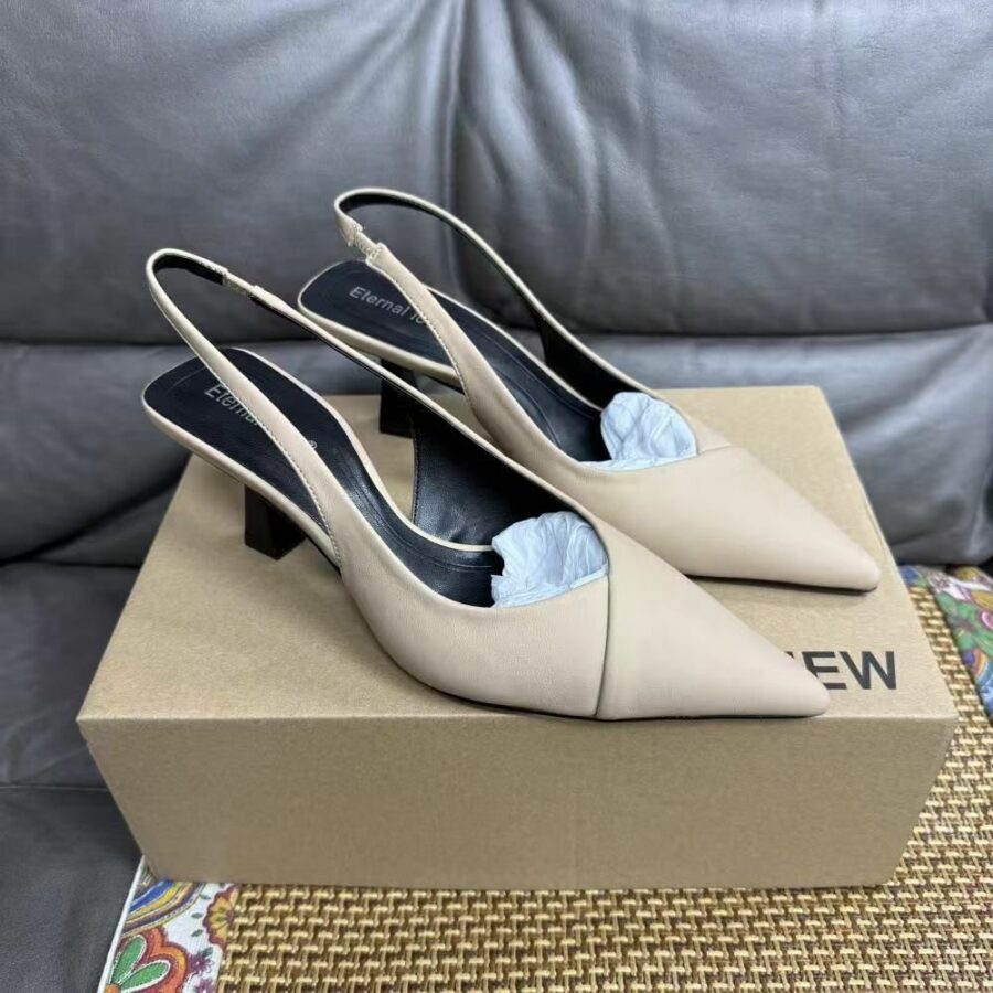 Elegant sling back heels