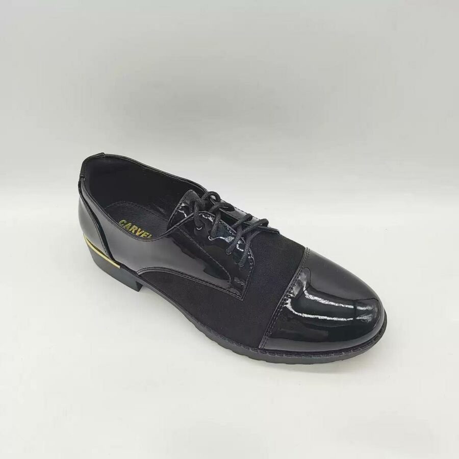 Lace up brogues