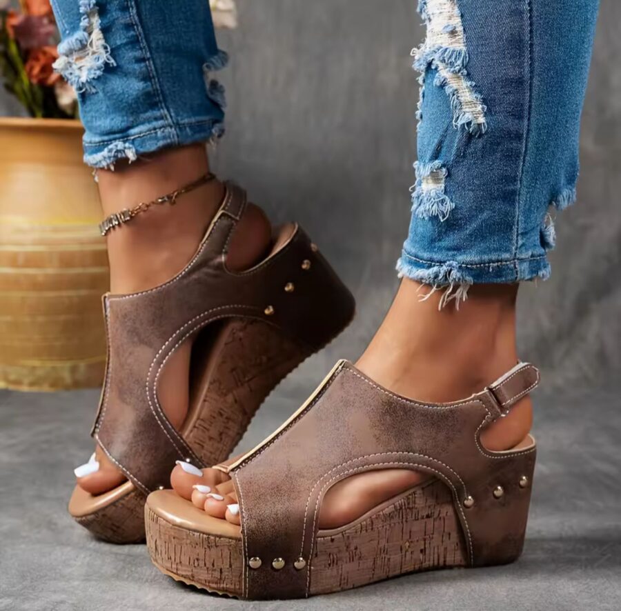 Platform wedge